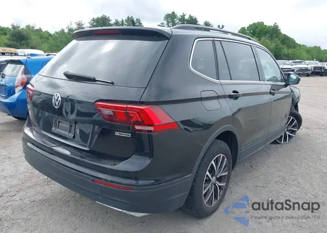 2019 Volkswagen Tiguan Se/Sel/Sel R-Line Jet-Black/Sel R-Line z USA, uszkodzony, nr VIN 3VV2B7AX3KM186299